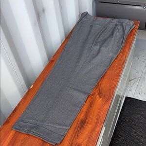 Perry Ellis 40/30 Men's Charcoal Dress Pants. (036)